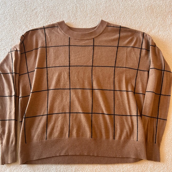 T Tahari Sweaters - T Tahari Brown Crewneck Sweater with Windowpane Design